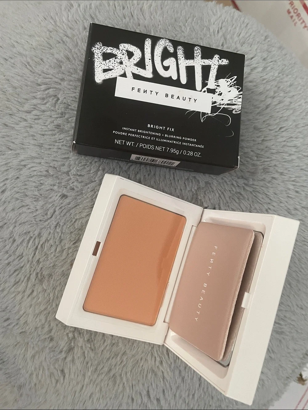 Fenty Beauty Bright Fix Powder - Warm Beige/Tan